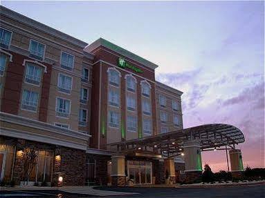 By Ihg