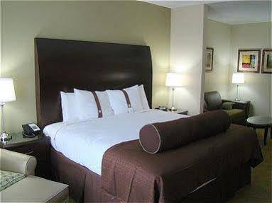 By Ihg Hotel